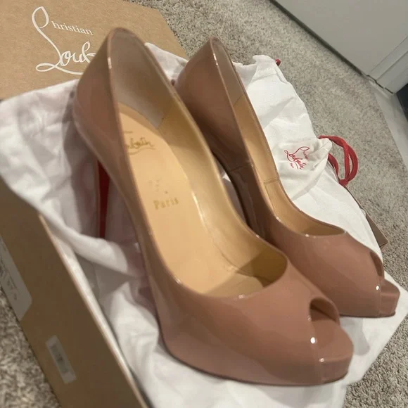 Christian Louboutin Nude Peep Toe Heels - Picture 3 of 16